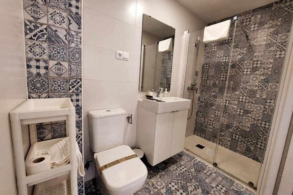 Апартаменты Bonito Apartamento En 2º Linea De Playa & Parking Малага Экстерьер фото